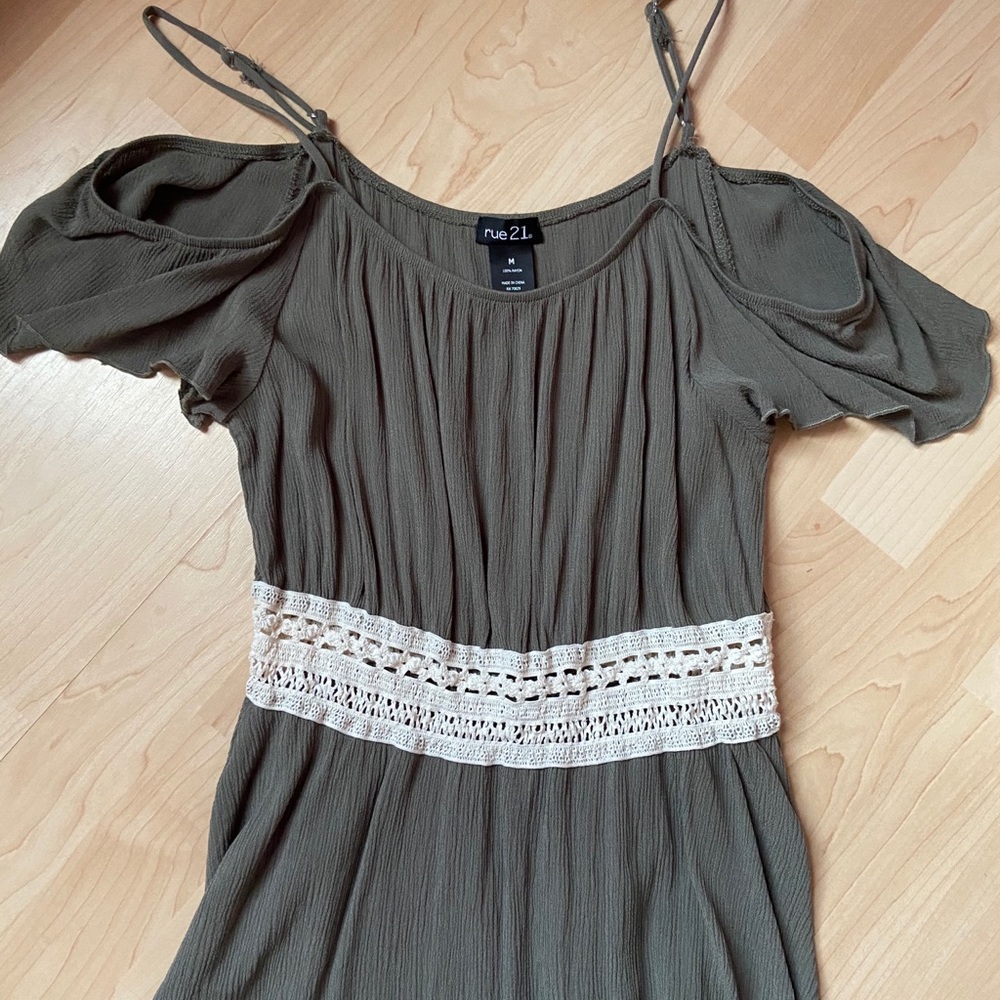 Rue 21 Top